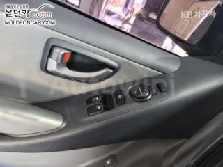 2014 HYUNDAI GRAND STAREX H-1 5 SEATS VAN CVX LUXURY - 12