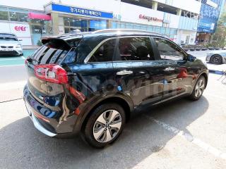 KNACC81CGHA025105 2017 KIA NIRO 1.6 NOBLESSE-3