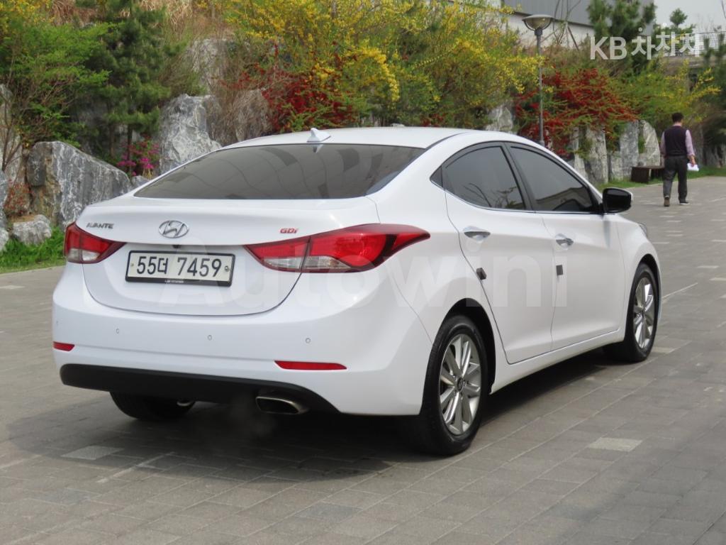 KMHDG41DBGU553128 2016 HYUNDAI  AVANTE ELANTRA 1.6 GDI MORDERN BASIC-2