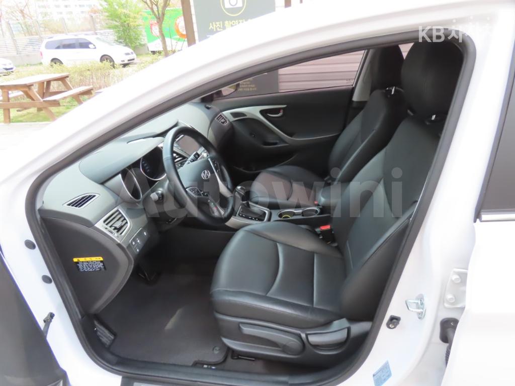 2016 HYUNDAI  AVANTE ELANTRA 1.6 GDI MORDERN BASIC - 7