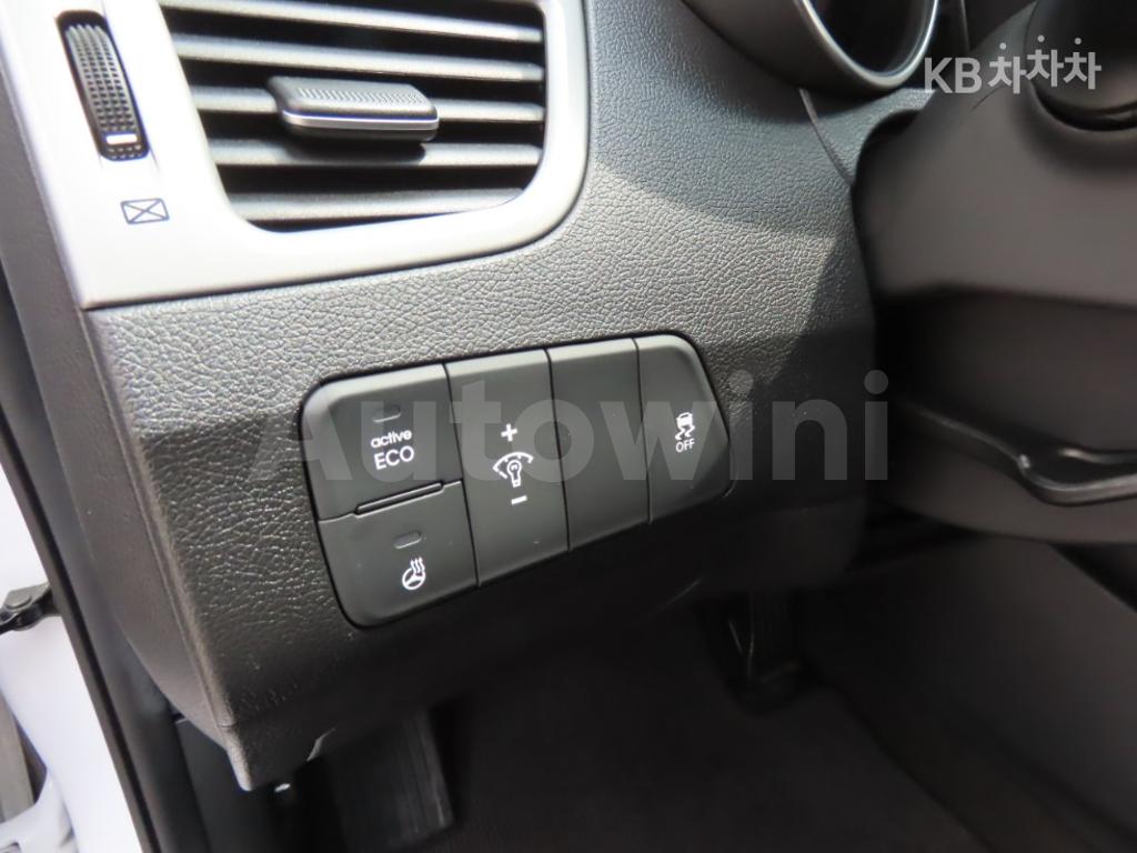 2016 HYUNDAI  AVANTE ELANTRA 1.6 GDI MORDERN BASIC - 9