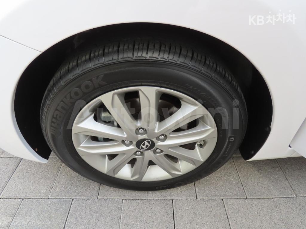 2016 HYUNDAI  AVANTE ELANTRA 1.6 GDI MORDERN BASIC - 20