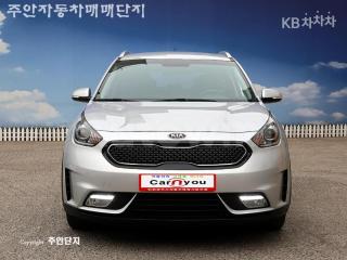 KNACB81CGHA022722 2017 KIA NIRO 1.6 PRESTIGE-0