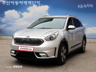 KNACB81CGHA022722 2017 KIA NIRO 1.6 PRESTIGE-1
