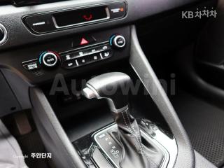 2017 KIA NIRO 1.6 PRESTIGE - 7