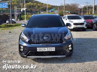 KNACB81CGLA366570 2020 KIA  NIRO 1.6 HEV PRESTIGE-1