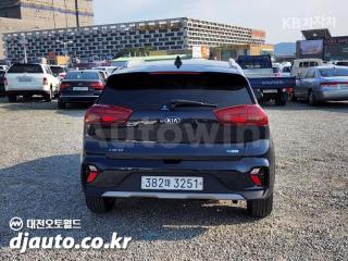 KNACB81CGLA366570 2020 KIA  NIRO 1.6 HEV PRESTIGE-2