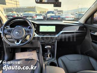 2020 KIA  NIRO 1.6 HEV PRESTIGE - 11