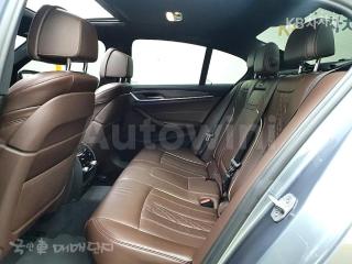2017 BMW  5SERIES G30  530I M SPORT PLUS - 10