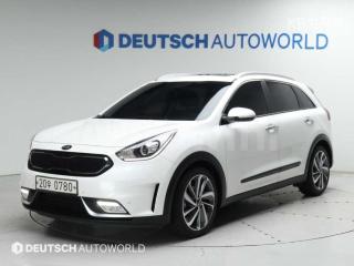 KNACC81CGHA016760 2017 KIA NIRO 1.6 NOBLESSE-0