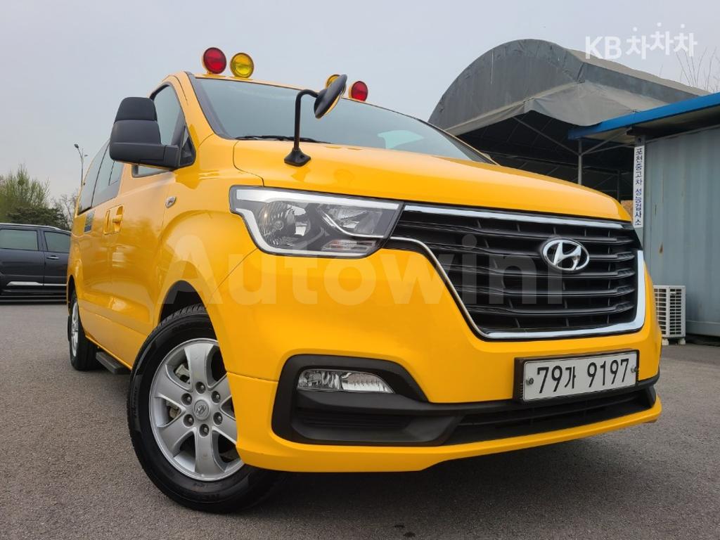 2019 HYUNDAI  GRAND STAREX LPI CHILD PROTECTIVE VEHICLE 12 SEATS - 19