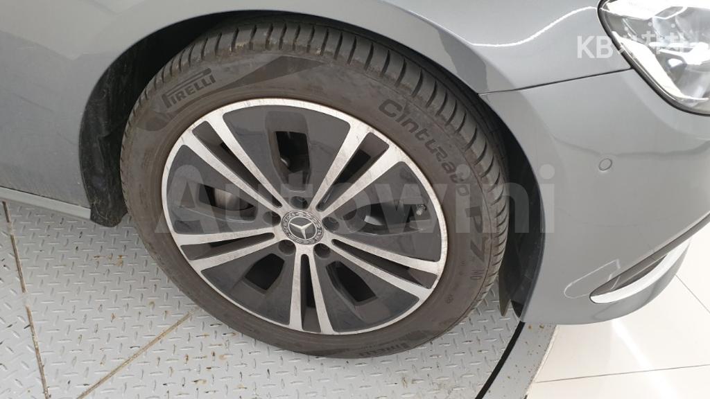 2021 MERCEDES BENZ E-CLASS W213  E250 AVANTGARDE - 9