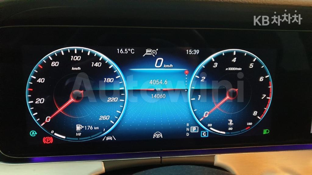 2021 MERCEDES BENZ E-CLASS W213  E250 AVANTGARDE - 16