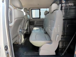 2012 HYUNDAI GRAND STAREX H-1 5 SEATS VAN CVX LUXURY - 6