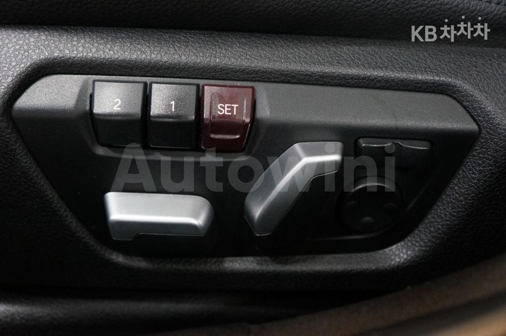 2018 BMW 3 SERIES 330I F30 쉐도우 EDITION - 13
