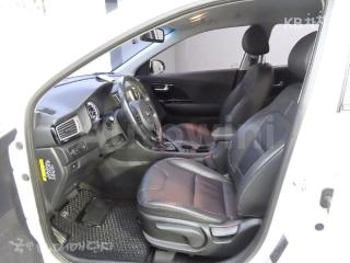 2017 KIA NIRO 1.6 PRESTIGE - 8