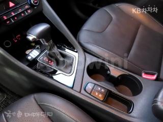 2017 KIA NIRO 1.6 PRESTIGE - 12