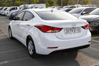 KMHDG41DBGU504541 2016 HYUNDAI  AVANTE ELANTRA 1.6 GDI SMART BASIC-3