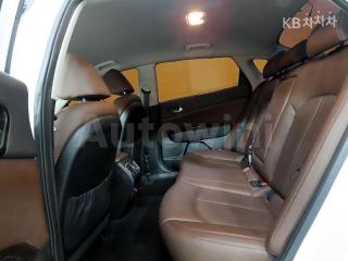 2016 KIA K5 2ND GEN OPTIMA 1.7 DIESEL MX NOBLESSE SPECIAL - 16