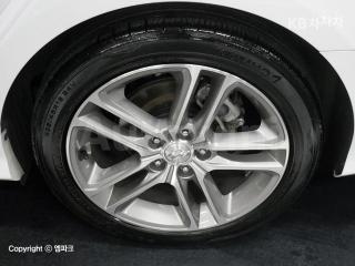 2018 HYUNDAI SONATA RISE 1.7 DIESEL STYLE - 18