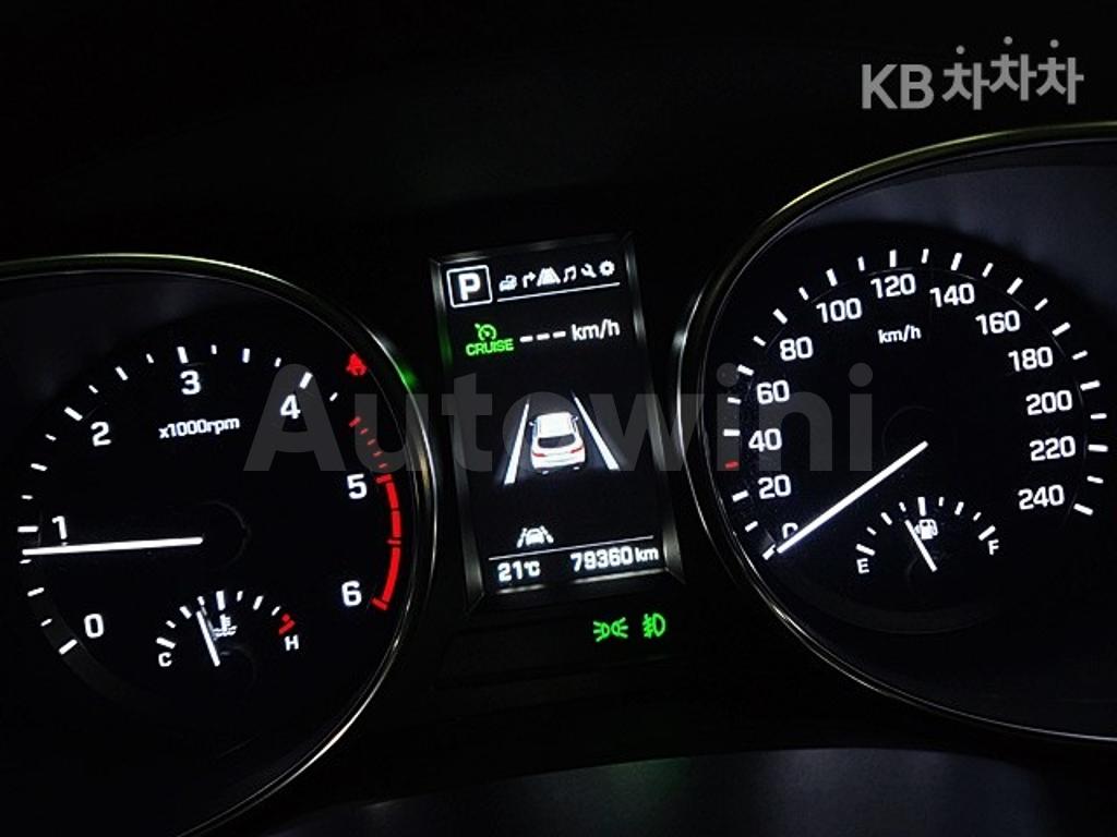 KMHSR81XBJU282989 2018 HYUNDAI  MAXCRUZ DIESEL(E-VGT)R2.2 2WD 파이니스트 EDITION 6 SEATS-4