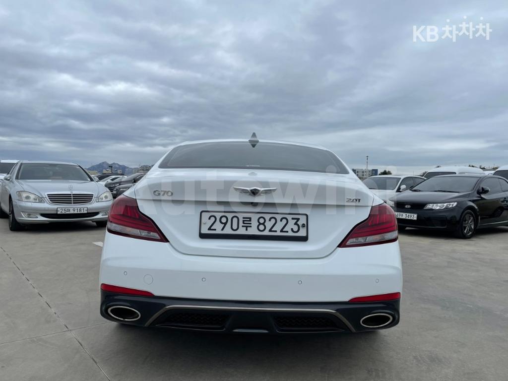 KMTG341ABLU060814 2020 GENESIS G70 2.0T SPORT PACKAGE-5