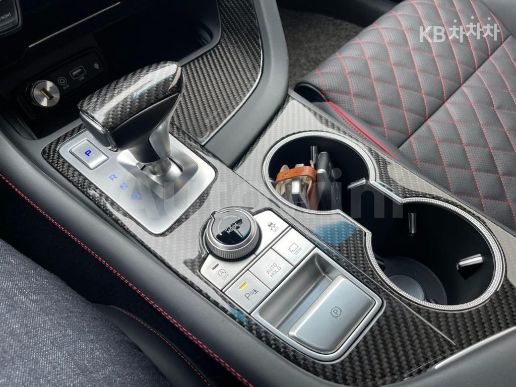 2020 GENESIS G70 2.0T SPORT PACKAGE - 11
