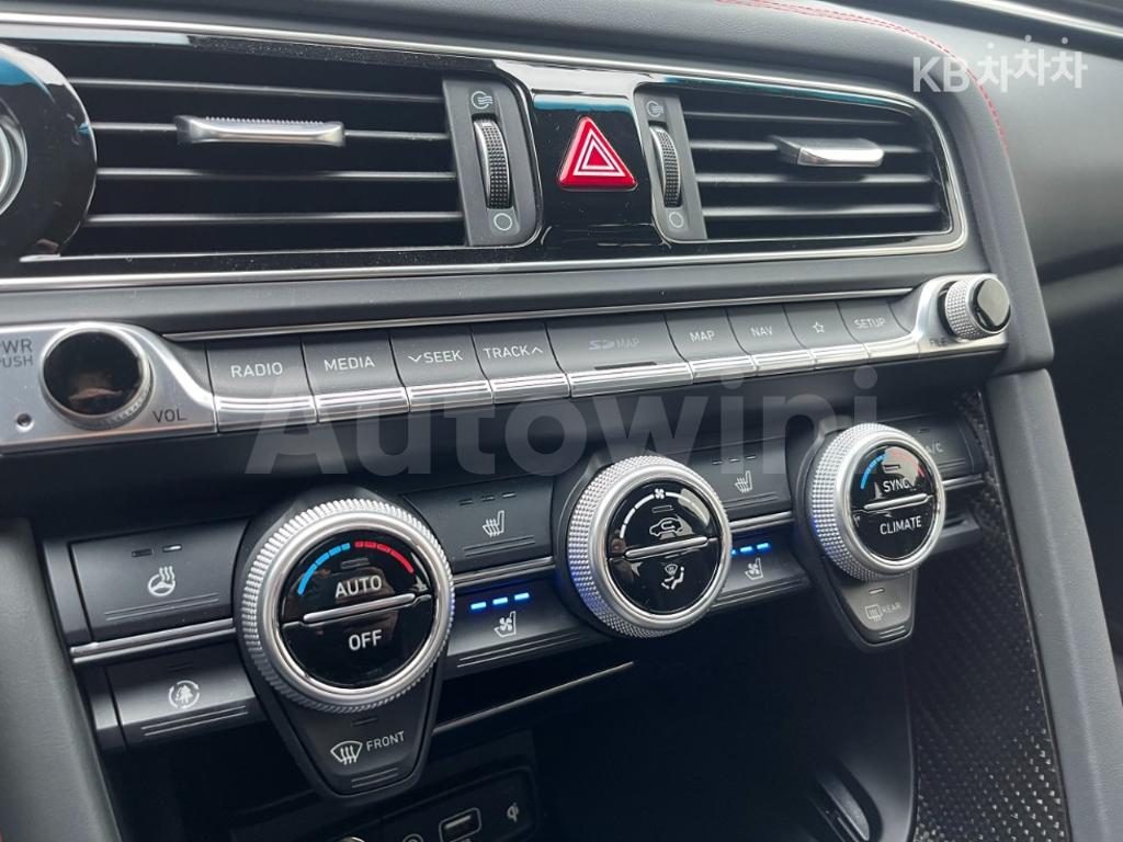 2020 GENESIS G70 2.0T SPORT PACKAGE - 16