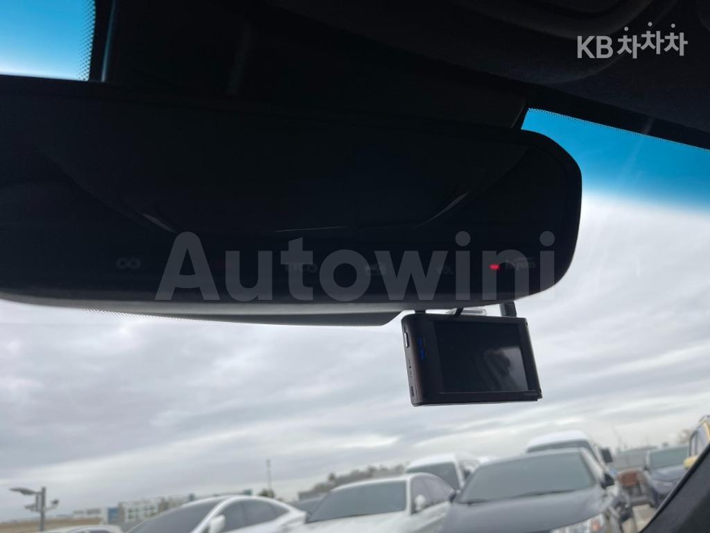 2020 GENESIS G70 2.0T SPORT PACKAGE - 19