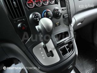 2014 HYUNDAI GRAND STAREX H-1 5 SEATS VAN CVX DELUXE - 9