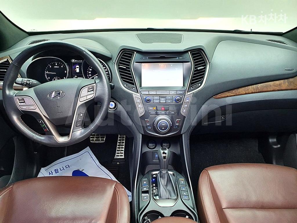 KMHSR81XDJU280975 2018 HYUNDAI  MAXCRUZ DIESEL(E-VGT)R2.2 4WD 파이니스트 EDITION 7 SEATS-4