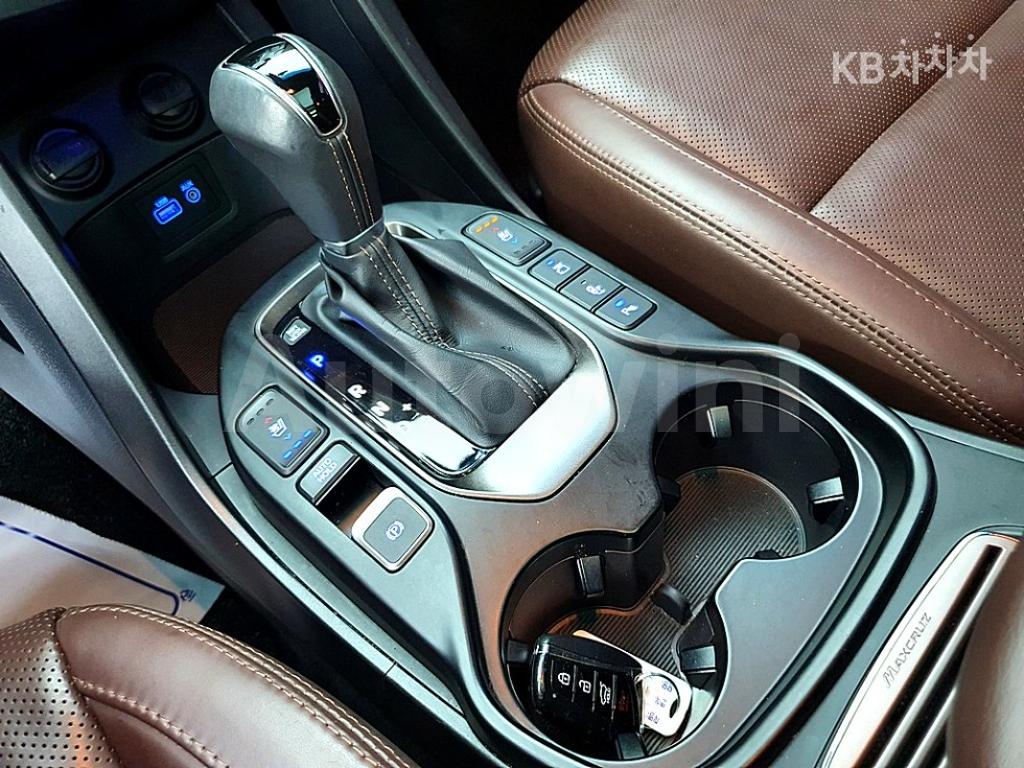 2018 HYUNDAI  MAXCRUZ DIESEL(E-VGT)R2.2 4WD 파이니스트 EDITION 7 SEATS - 13