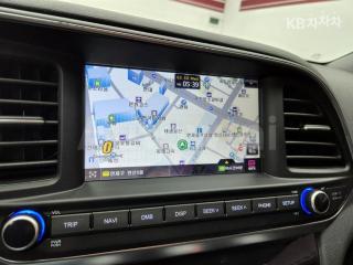 2019 HYUNDAI AVANTE AD ELANTRA 1.6 GDI STYLE - 11