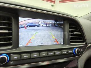 2019 HYUNDAI AVANTE AD ELANTRA 1.6 GDI STYLE - 12