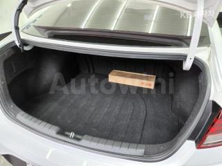 2019 HYUNDAI AVANTE AD ELANTRA 1.6 GDI STYLE - 18