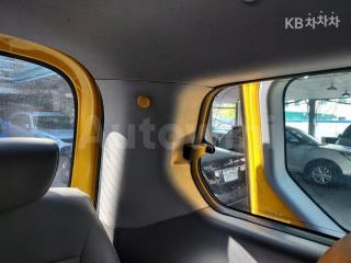 2014 HYUNDAI GRAND STAREX H-1 12 SEATS WAGON CVX LUXURY - 19