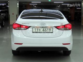 KMHDG41DBGU550208 2016 HYUNDAI  AVANTE ELANTRA 1.6 GDI SMART BASIC-3