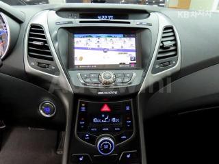 2016 HYUNDAI  AVANTE ELANTRA 1.6 GDI SMART BASIC - 13