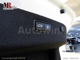 2020 GENESIS G70 2.0T AWD ELITE - 16