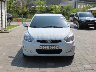 KMHCT41BEKU455340 2019 HYUNDAI ACCENT  1.4 VVT MORDERN-0