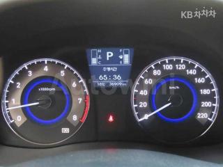 KMHCT41BEKU455340 2019 HYUNDAI ACCENT  1.4 VVT MORDERN-5