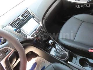 2019 HYUNDAI ACCENT  1.4 VVT MORDERN - 12