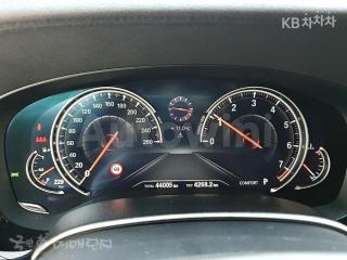 2017 BMW  5SERIES G30  530I XDRIVE M SPORT - 7