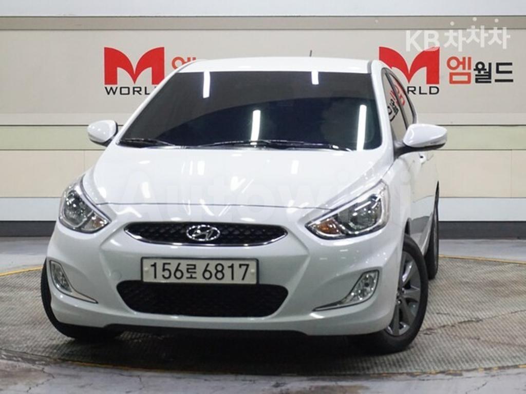 KMHCT41BEKU451125 2019 HYUNDAI ACCENT  1.4 VVT MORDERN-1