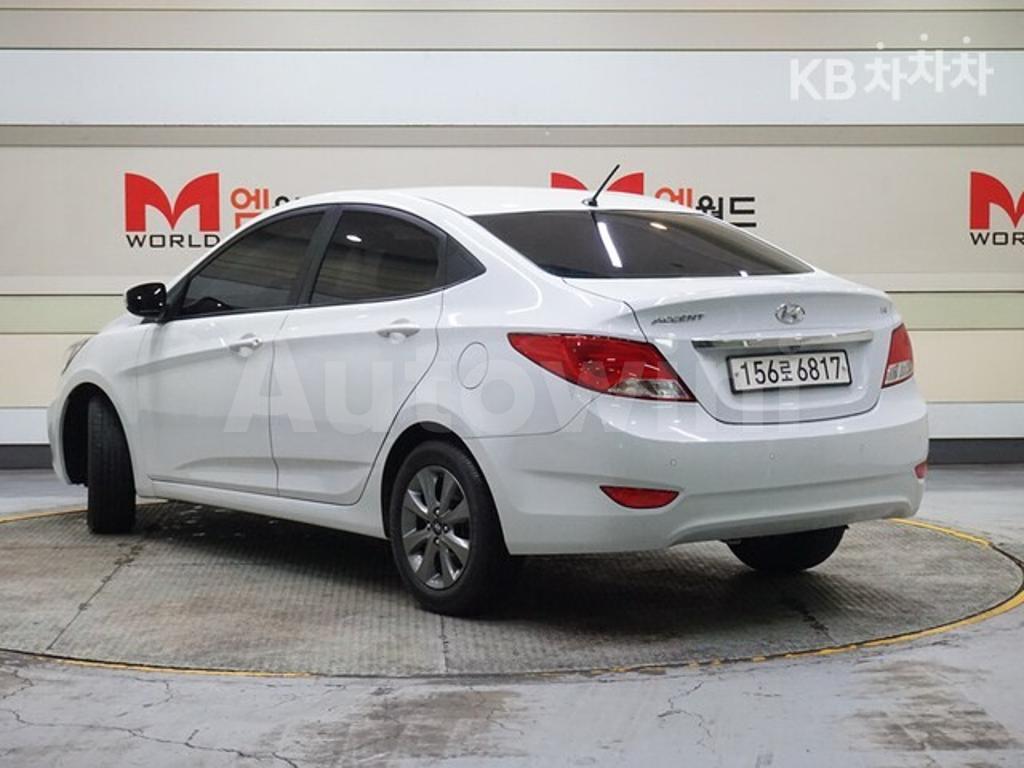 KMHCT41BEKU451125 2019 HYUNDAI ACCENT  1.4 VVT MORDERN-2