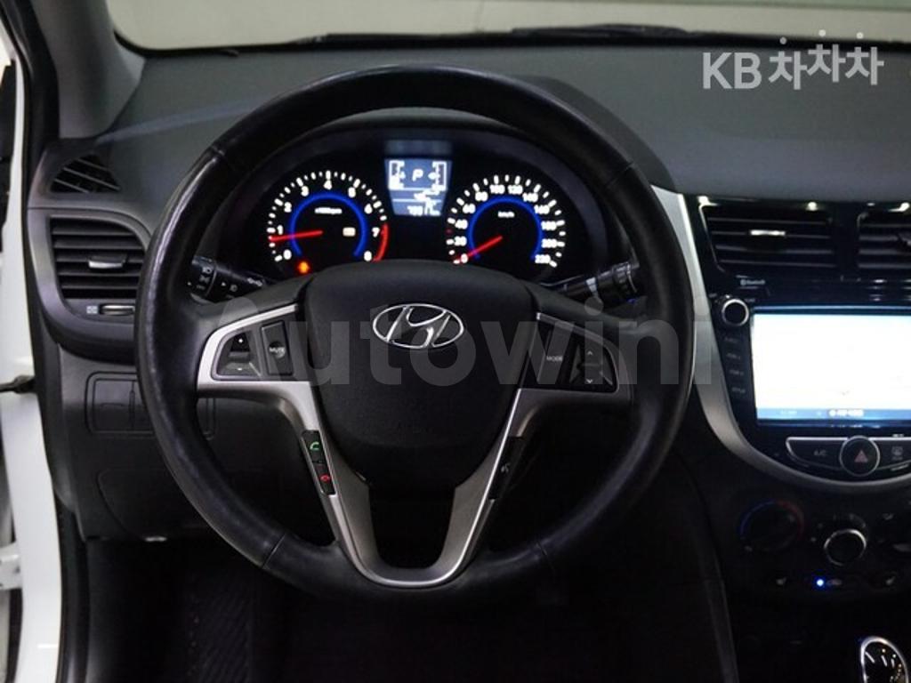 2019 HYUNDAI ACCENT  1.4 VVT MORDERN - 13
