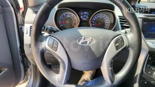 2016 HYUNDAI  AVANTE ELANTRA 1.6 GDI SMART BASIC - 10