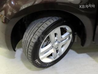 2011 NISSAN CUBE 1.8 SL CVT - 20