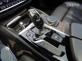 2017 BMW  5SERIES G30  520D XDRIVE M SPORT PACKAGE PLUS - 12