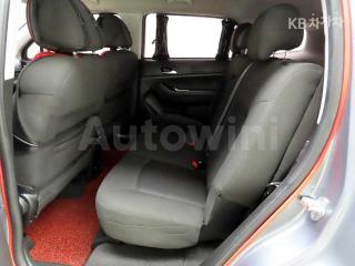 KLAYA75ADHK620601 2017 GM DAEWOO (CHEVROLET) ORLANDO LPG LS 일반형-5